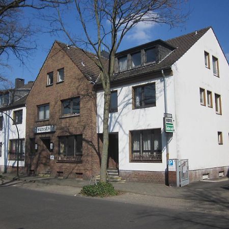 Hotel Waldesruh Dusseldorf Exterior photo