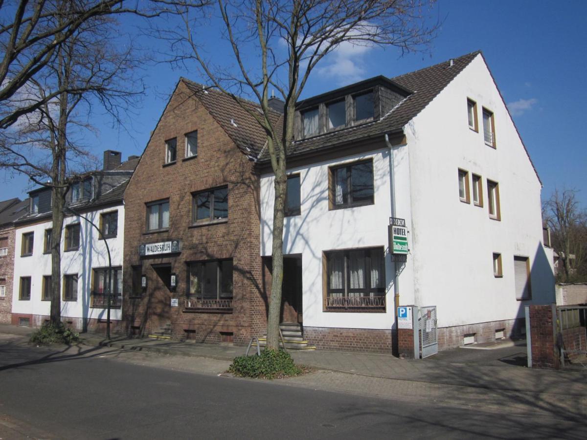Hotel Waldesruh Dusseldorf Exterior photo